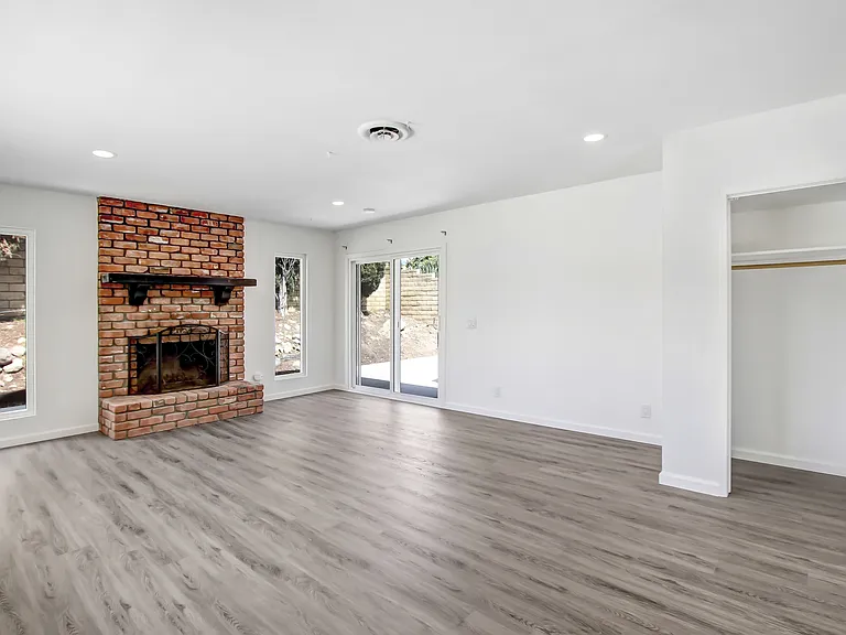 1589 Omalley Ave — Photo 10