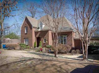 1350 Glen Oaks Dr, Memphis, TN 38119