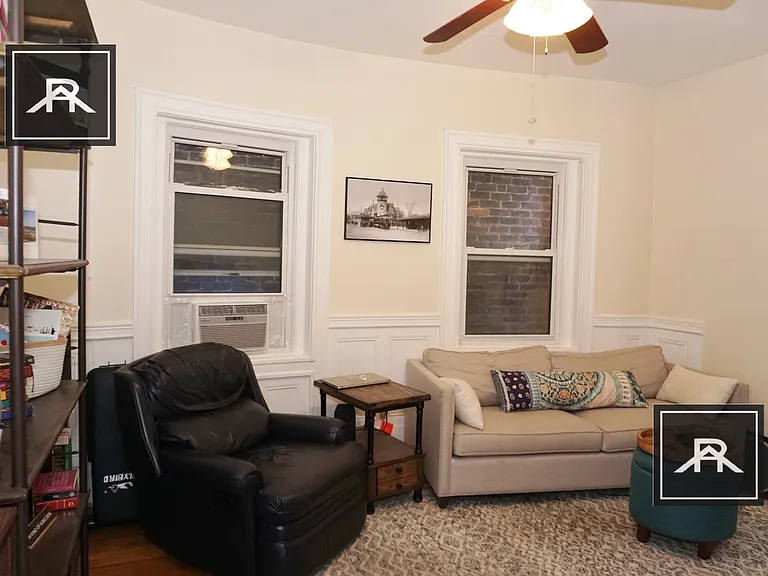 389 Harvard St #8 — Photo 5