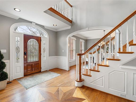 5th image of 114 Seminole Ln