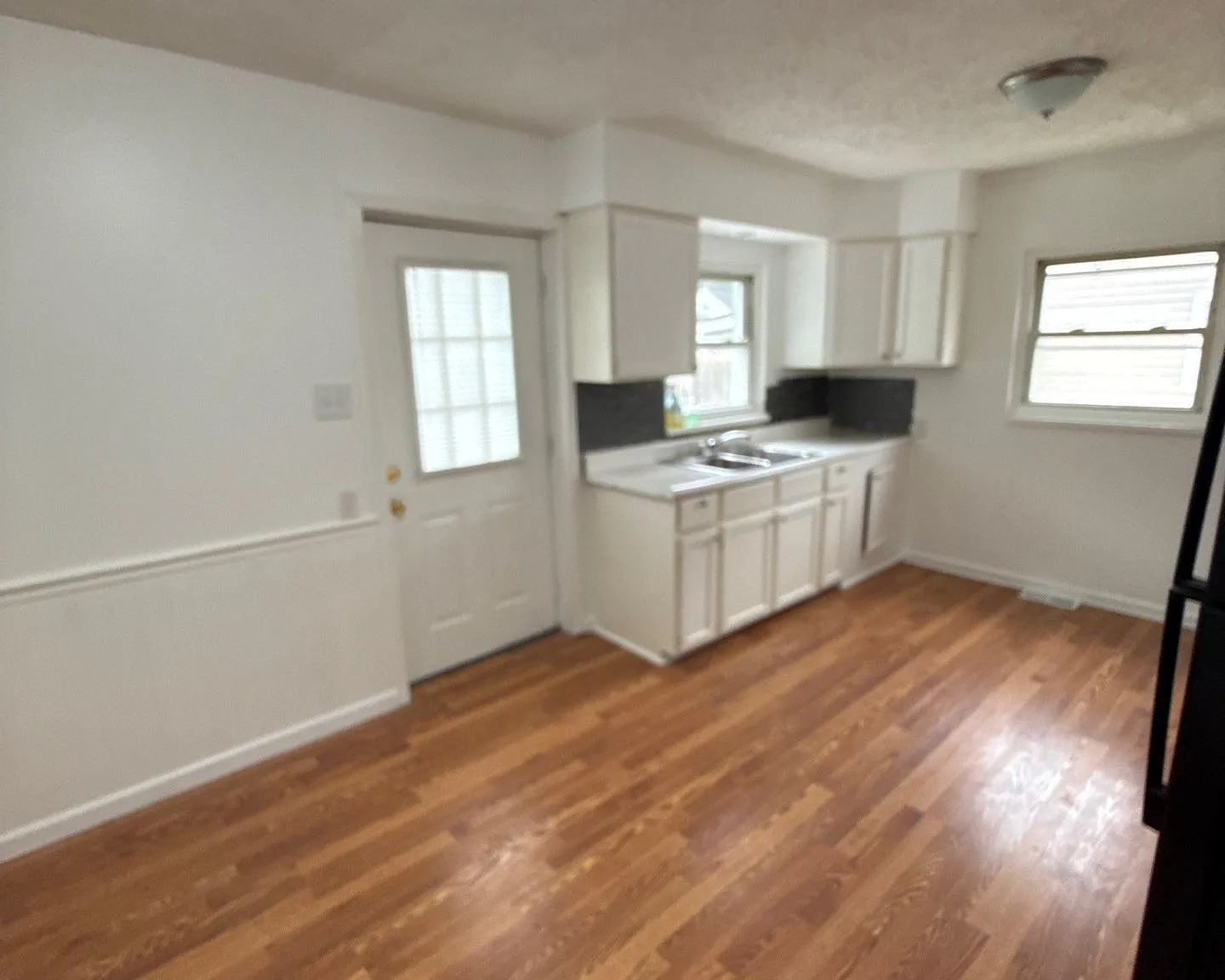 1249 Evergreen Road - 1 — Photo 4