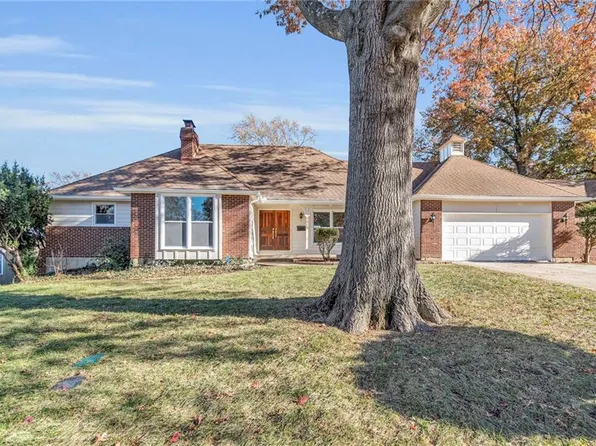 7513 Overton Dr, Raytown, MO 64138
