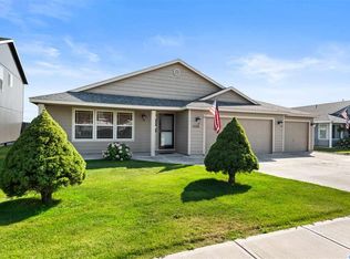 9420 Welsh Dr, Pasco, WA 99301