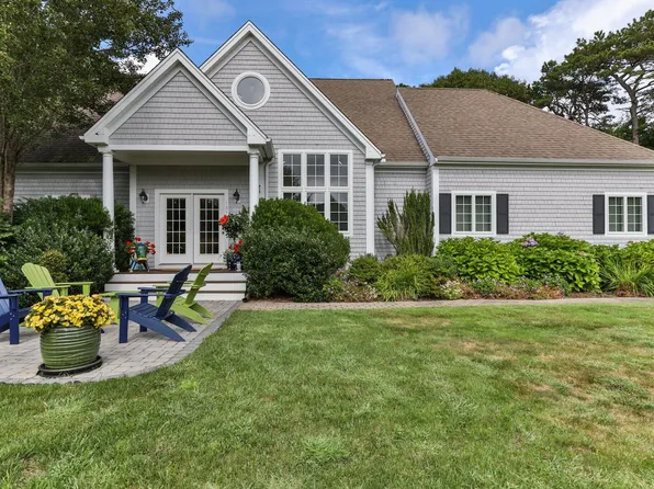 137 Cairn Ridge Road, East Falmouth, MA 02536
