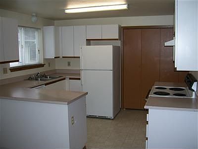 4th image of 15217 9th Ave E