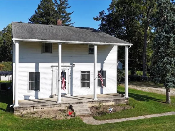 303 Cottage St, Fremont, OH 43420