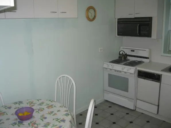 3178 Nostrand Avenue image 1 of 8