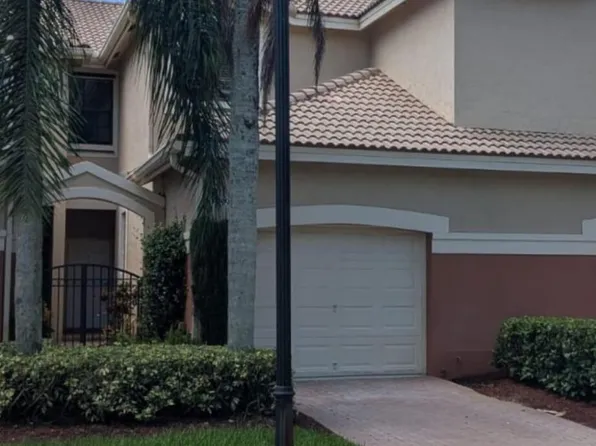 3892 Tree Top Dr, Weston, FL 33332