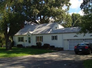 1514 S 32nd St, Decatur, IL 62521