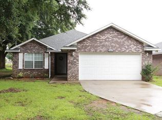 3875 Adams Rd, Pace, FL 32571