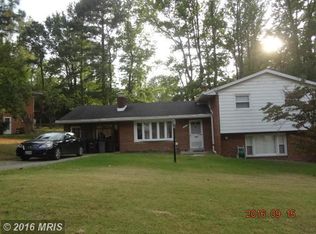5111 Martin Dr, Oxon Hill, MD 20745
