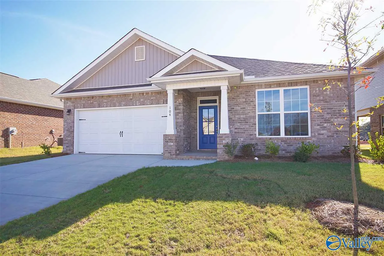 4 bed, 3.0 bath, 1956 sqft, $2,000 — Photo 1