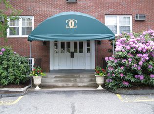 34 Padanaram Rd #213, Danbury, CT 06811