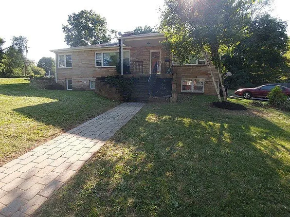 1442 S Pugh St, State College, PA 16801