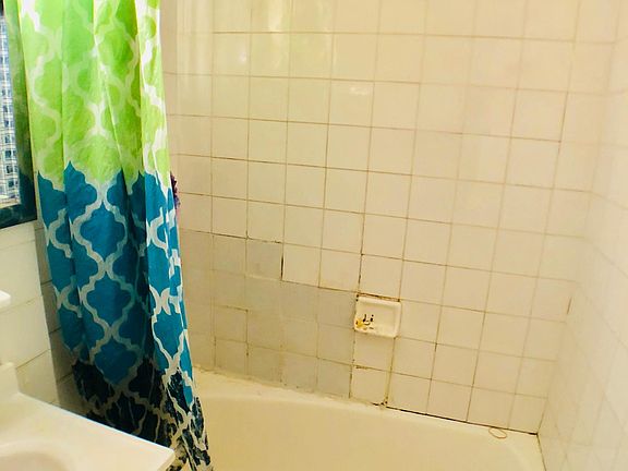 5th image of 8797 25th Ave APT 1E