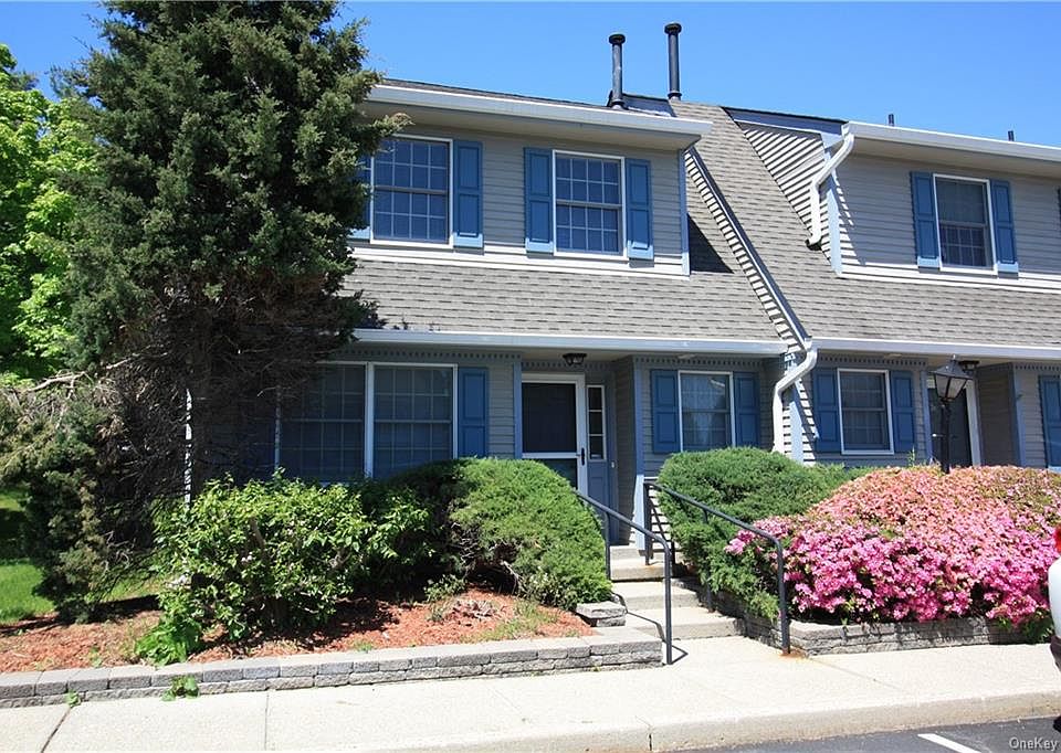 1st image of 16 Wintergreen Ct