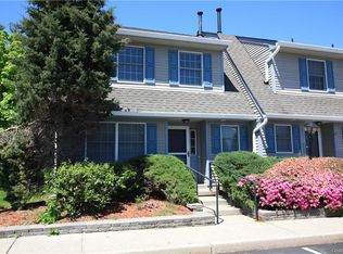 16 Wintergreen Ct, Montgomery, NY
