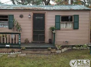 1090 Pinetree St, Beaverton, MI 48612