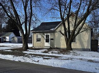 434 Dean Ct, Canton, IL 61520