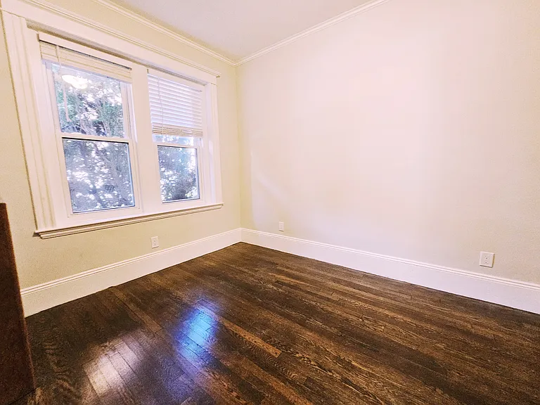 6 Radcliffe Rd #3 — Photo 7