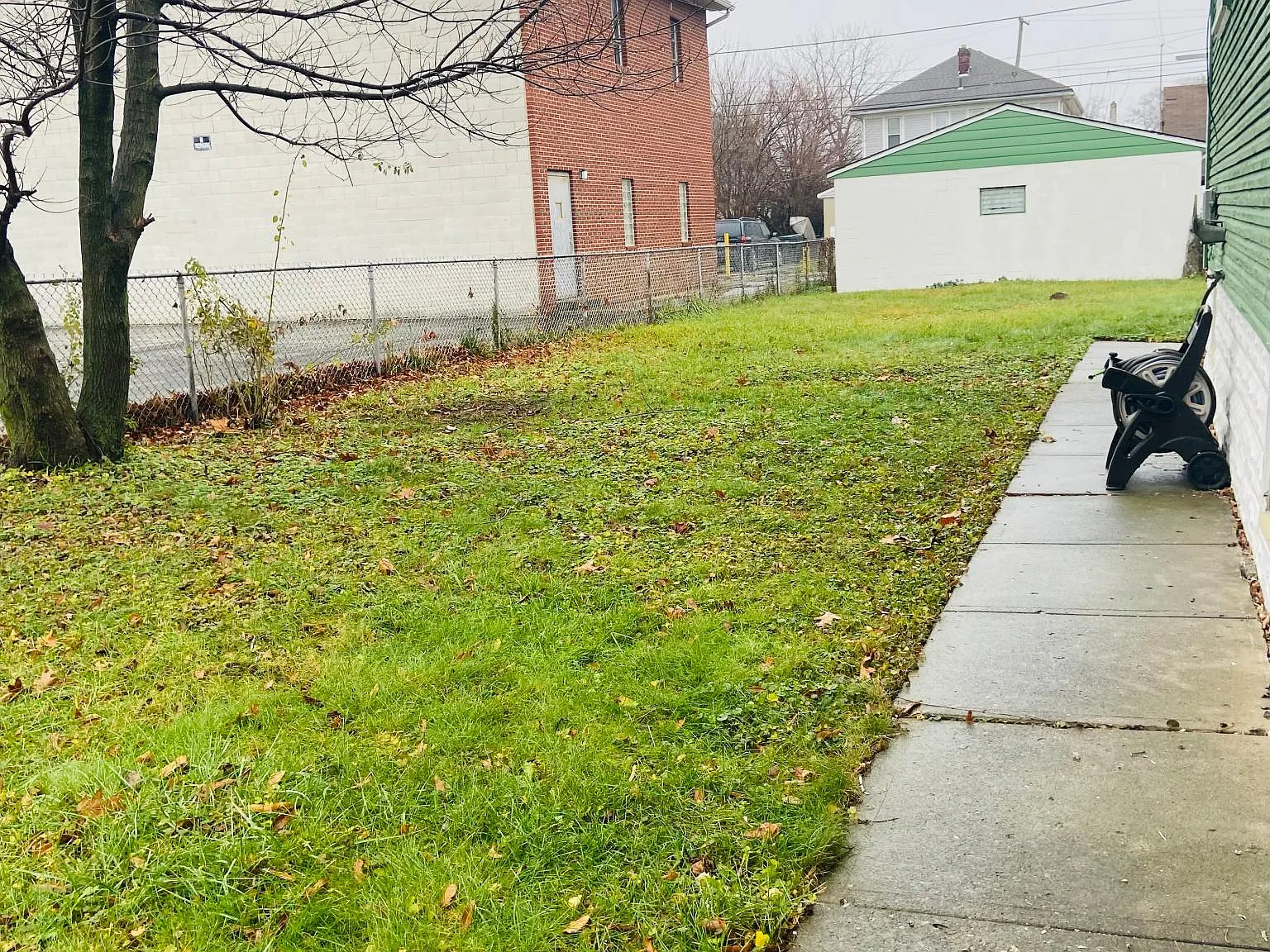 2 bed, 984 sqft, $1,400 — Photo 4