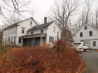 226 Pond Rd, Manchester, ME 04351