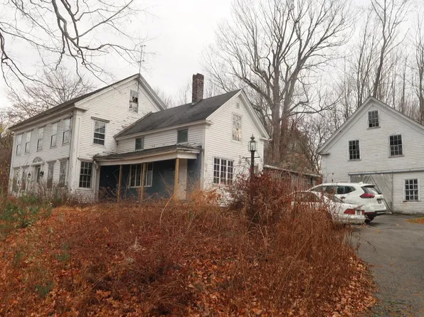 226 Pond Road, Manchester, ME 04351