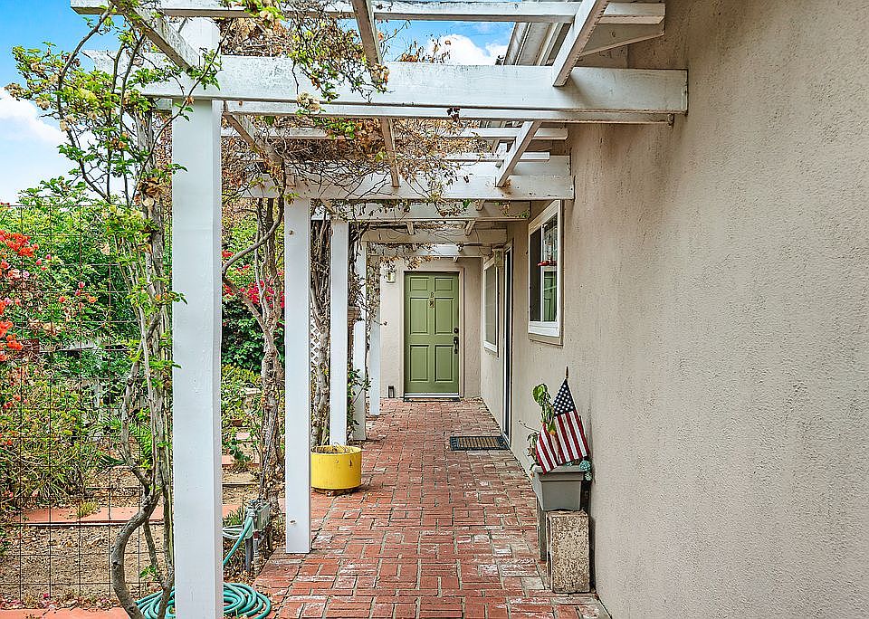 1st image of 615 Vista Vallejo