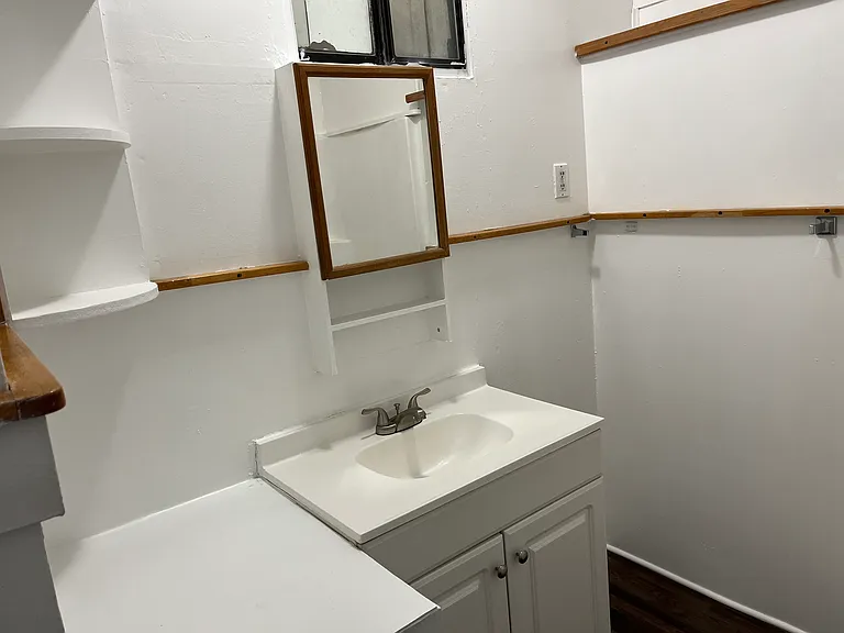 117 High St NE — Photo 9