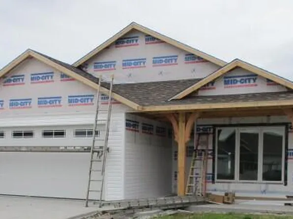 807 N Barela Cir, Centralia, MO 65240