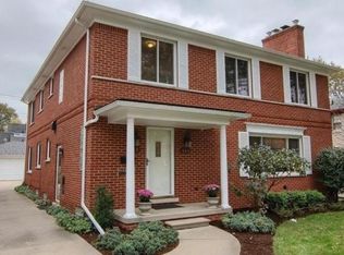 886 Harcourt Rd #888, Grosse Pointe, MI 48230