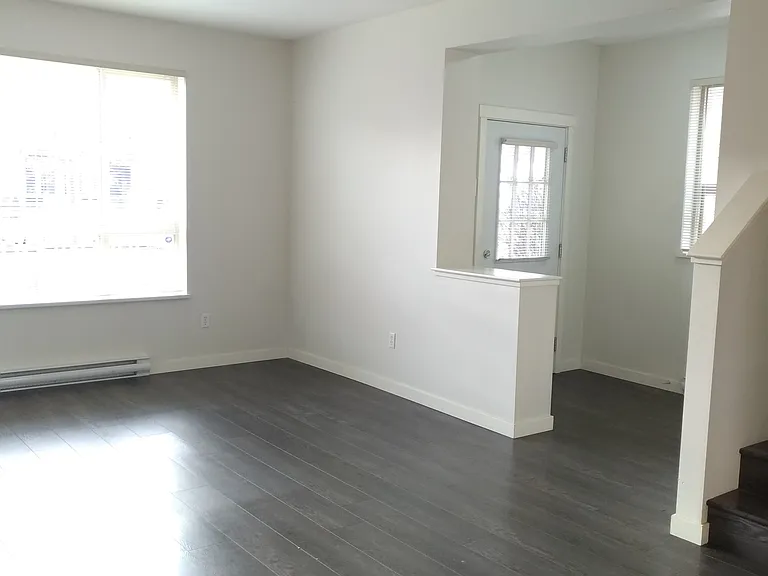 2738 158th St #7 — Photo 2