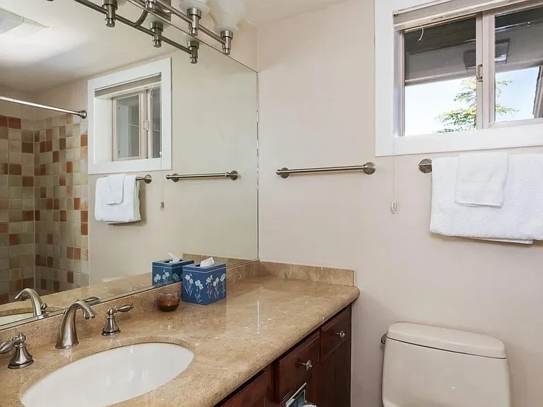 314 Beach Dr — Photo 23
