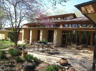 909 North St #B, Fairfield, IA