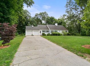 22 Chatham Cir, Wellesley, MA 02481