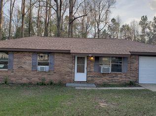 160 Fawn Dr, Webb, AL 36376