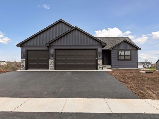 437 Coyote Way, New Richmond, WI 54017