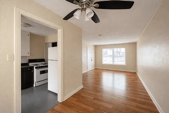 1511 W Woodlawn Ave #2 — Photo 5