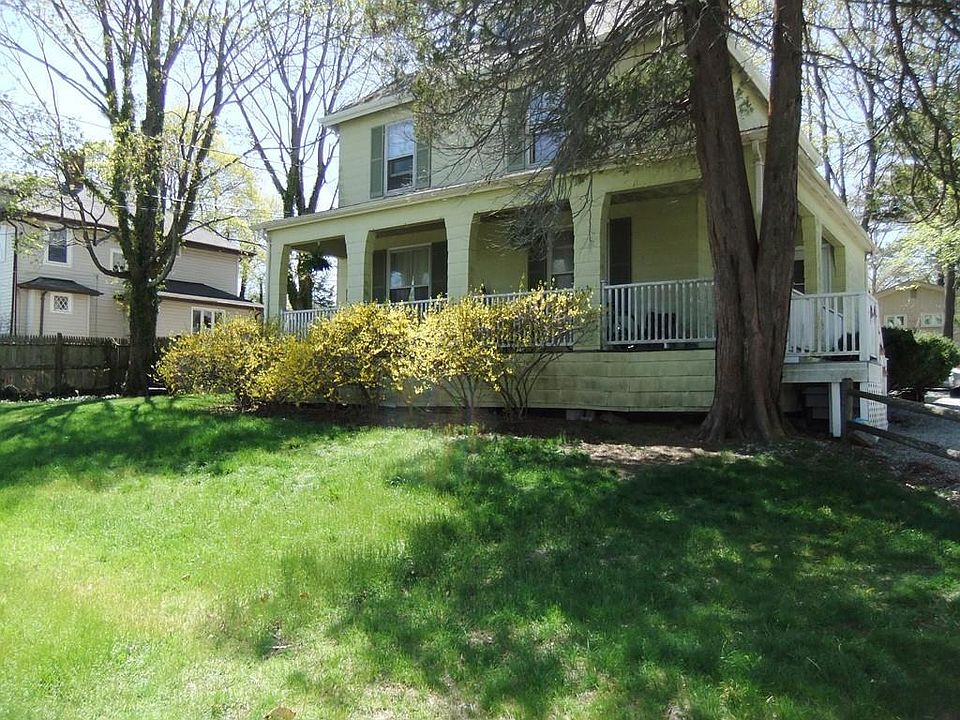 1st image of 3 Lemoyne St #1