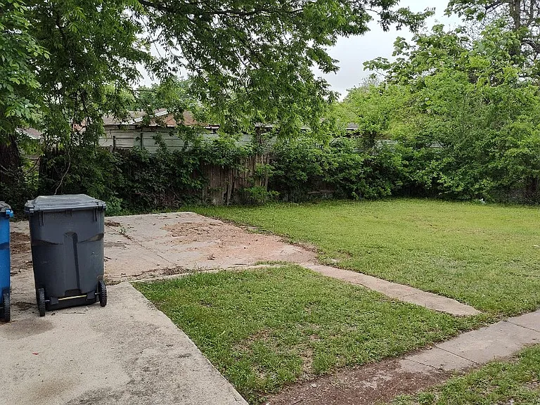 2919 Elsie Faye Heggins St — Photo 14