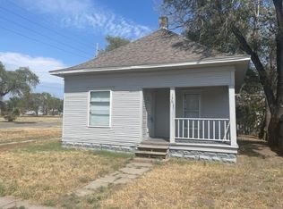 130 N Maple St, Hutchinson, KS 67501