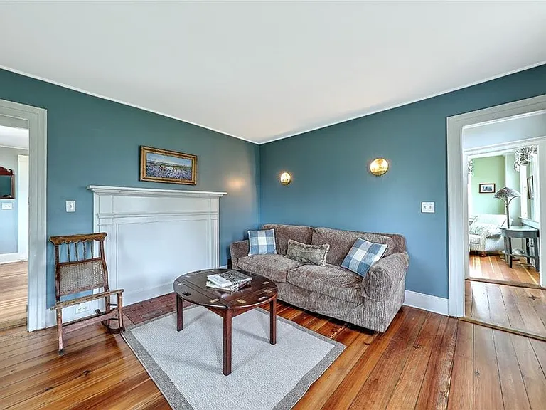 148 Fogland Rd — Photo 9