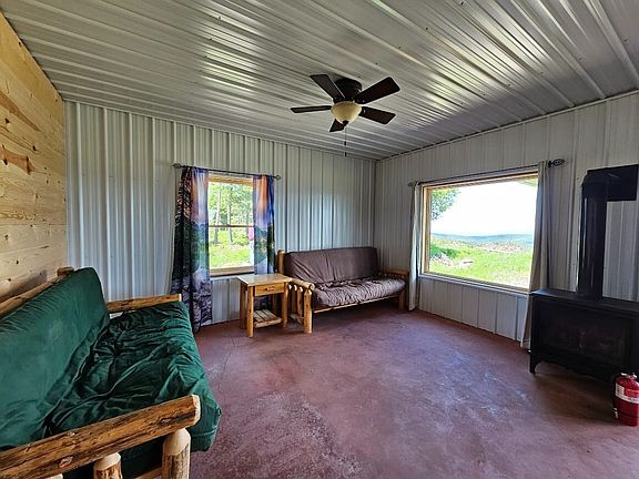 3rd image of 216 Cramer Springs Trl