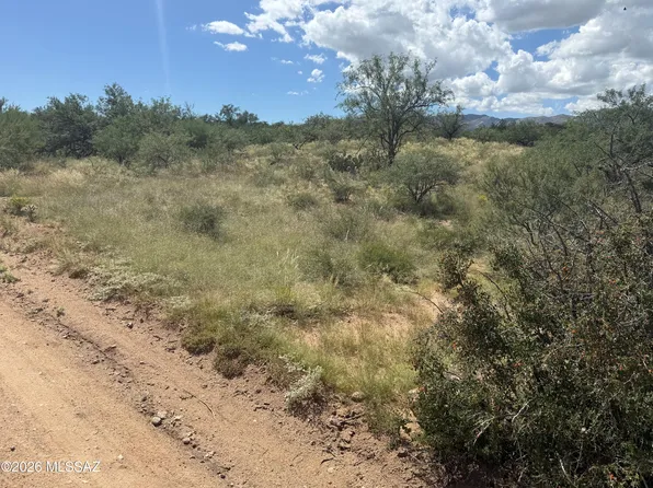 S Wright Brothers Way, Sahuarita, AZ 85629