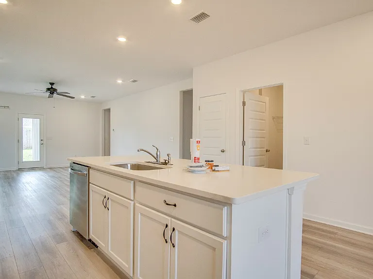 6625 Sun Tree Cir — Photo 11