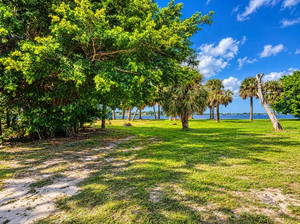 0 N Mangonia Circle, West Palm Beach, FL 33401