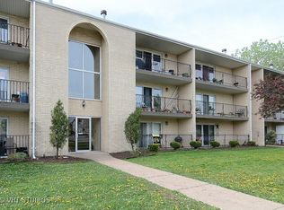7557 W 92nd St APT 102, Bridgeview, IL 60455