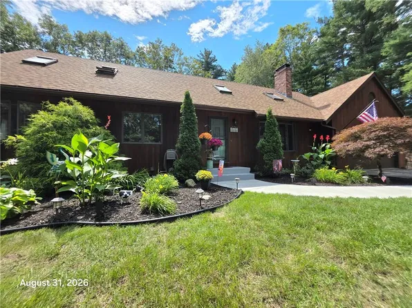 1184 Fish Hill Rd, West Greenwich, RI 02817