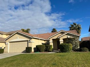 1167 Hazelnut Ln, Madera, CA 93637