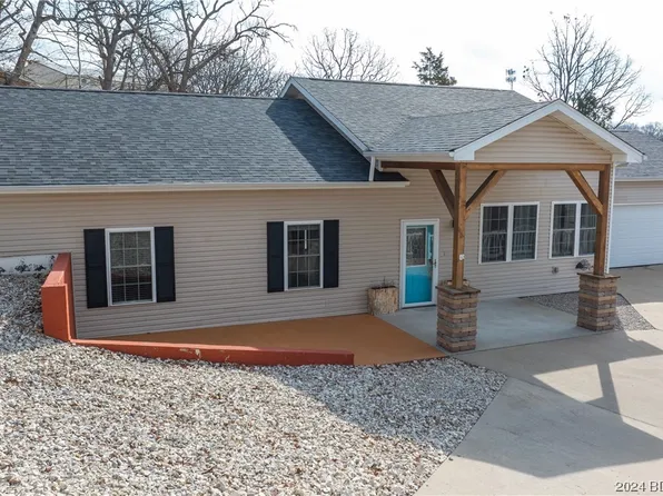 1127 Paradise Ln, Osage Beach, MO 65065